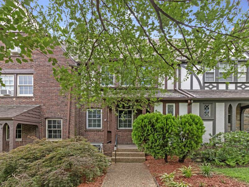 4414 Volta Place, Washington, DC 20007-1539 United States