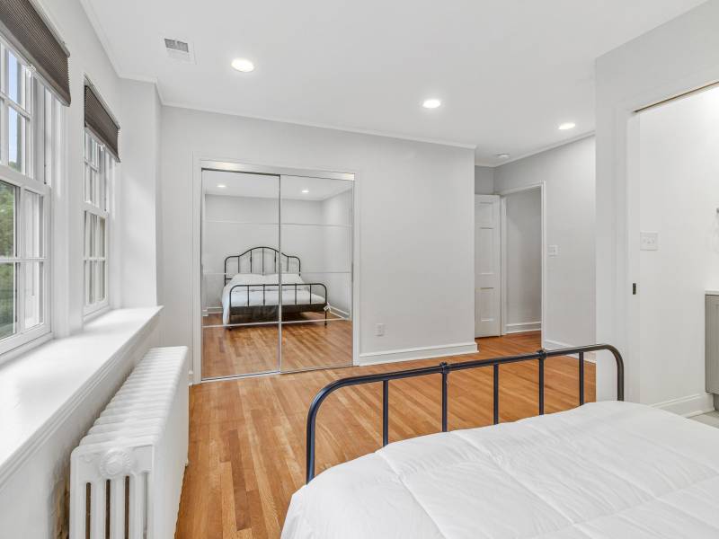 4414 Volta Place, Washington, DC 20007-1539 United States