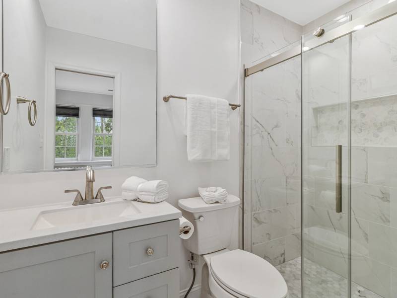 4414 Volta Place, Washington, DC 20007-1539 United States