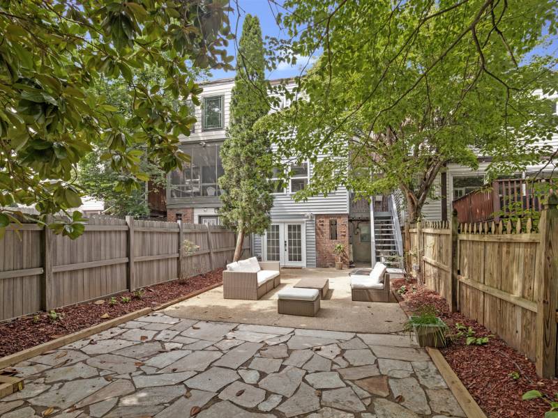 4414 Volta Place, Washington, DC 20007-1539 United States
